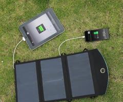 Solar na baterya para sa pag-charge ng iyong telepono